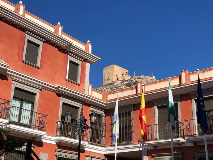 Archivo - Castillo de Castell de Ferro, al fondo de la imagen de archivo