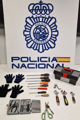 Agentes de la Comisaría de la Policía Nacional de Vigo-Redondela, han detenido a dos mujeres pertenecientes a un grupo organizado criminal, de carácter itinerante, altamente especializado en robos con fuerza en domicilios.