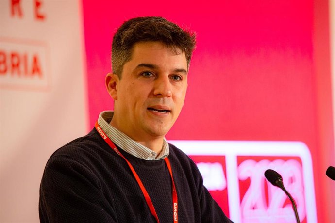 El portavoz del PSOE en el Ayuntamiento de Santander, Daniel Fernández