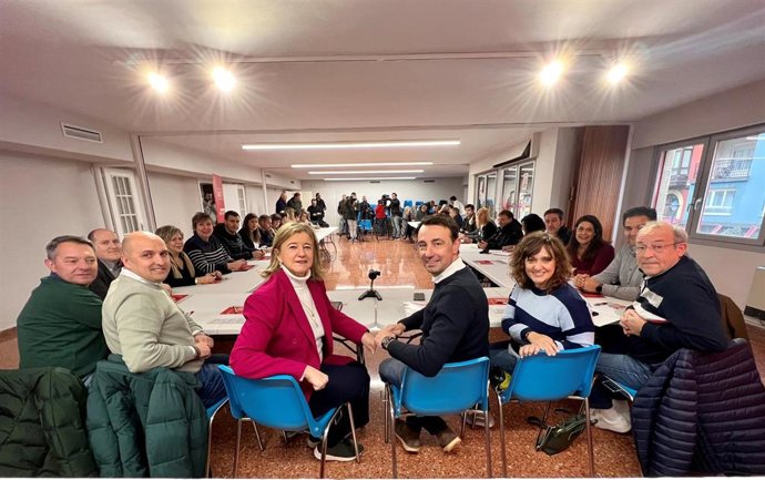 Jornada de trabajo del PSE, con Teresa Laespada y Mikel Torres