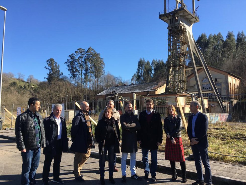 Fotos Y Audios Consejero Industria Visita Siero