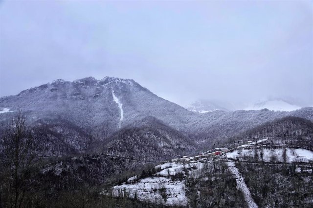 Vista panorámica desde Ponga, a 18 de enero de 2023, en Ponga, Asturias (España). 