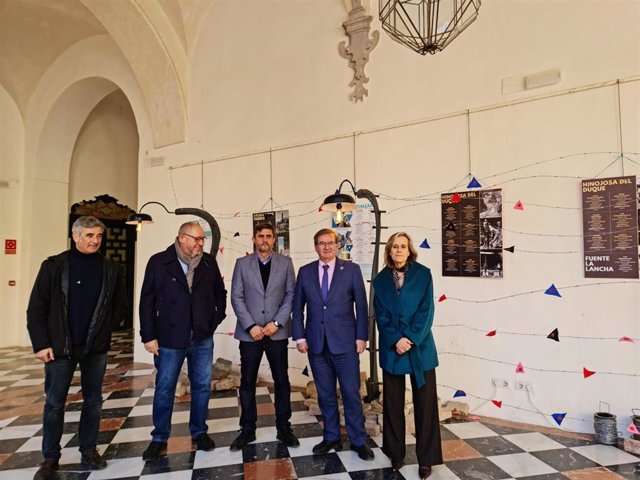 Inauguración de la exposición 'Volver del olvido' de la Diputación provincial