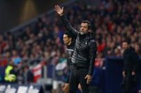 Sánchez Flores: "Me encantaría que se apartara cuanto antes la mirada de mí"