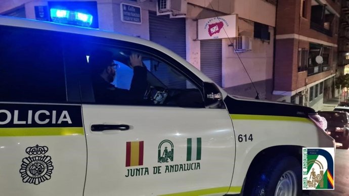 Archivo - El desalojo lo llevó a cabo la la Unidad de Policía Adscrita a la Comunidad Autónoma de Andalucía
