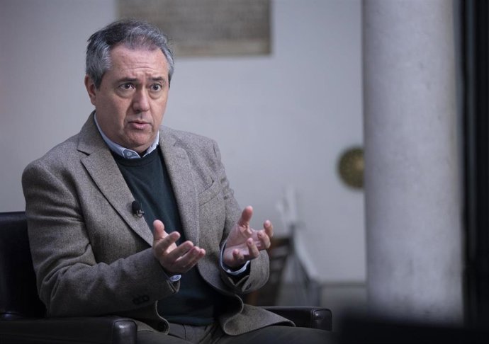 Archivo - El secretario general del PSOE-A, Juan Espadas, en una imagen de archivo de una entrevista con Europa Press. 