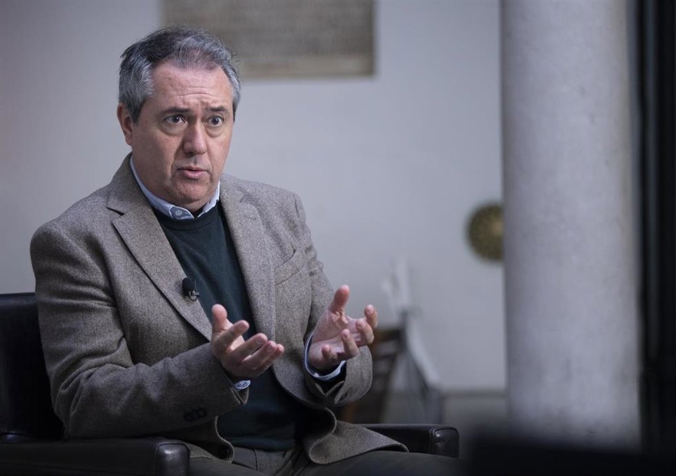 Archivo - El secretario general del PSOE-A, Juan Espadas, en una imagen de archivo de una entrevista con Europa Press. 