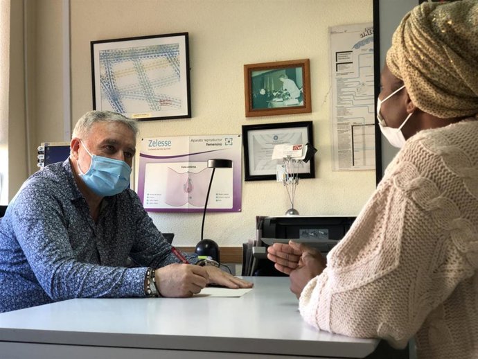 Sanidad recupera la actividad prepandemia en prevención y atención a la mutilación genital femenina