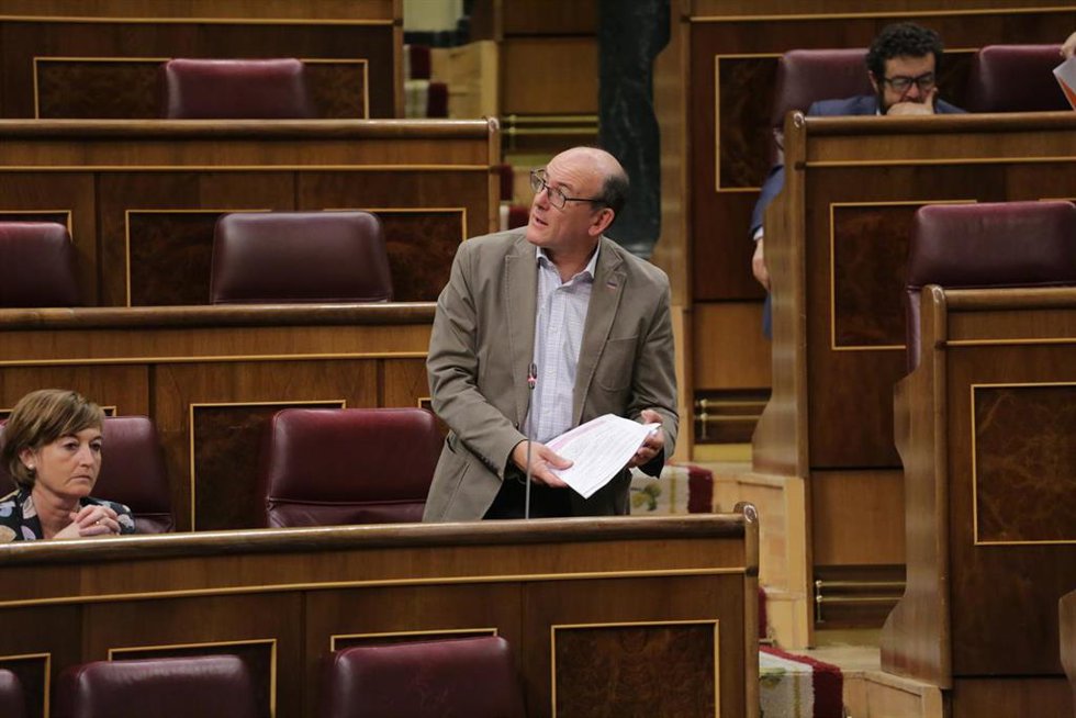 Archivo - El diputado del PNV por Guizpúzcoa, Joseba Agirretxea