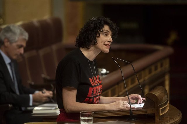 Archivo - La diputada de Podemos María del Mar García Puig, durante su intervención en el último pleno celebrado en el Congreso bajo el estado de alarma derivado del Covid-19. En Madrid (España) a 16 de junio de 2020.