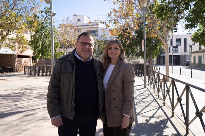 La portavoz de CS y coordinadora autonómica en Baleares, Patricia Guasp, junto al candidato de la formación liberal a la alcaldía de Marratxí, José María Amengual
