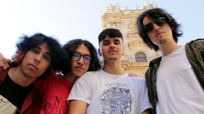 Última Frecuencia, grupo de rock malagueño