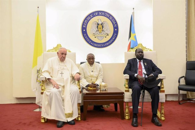 February 3, 2023, Juba: This handout picture provided by the Vatican Media shows President of South Sudan Salva Kiir during the welcoming ceremony for Pope Francis at the international airport of Juba in South Sudan 