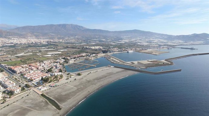 Archivo - Puerto de Motril, en una imagen de archivo