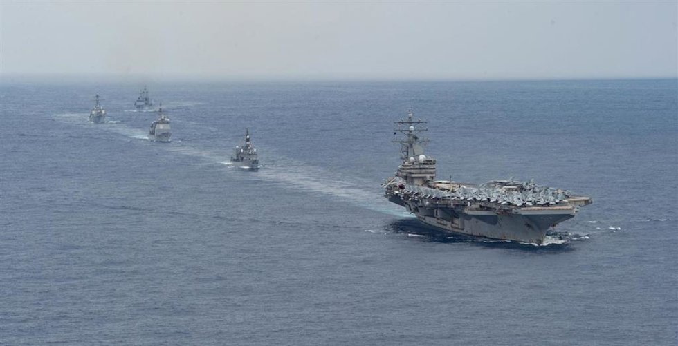 Archivo - Imagen de archivo del portaaviones Ronald Reagan de la Marina de EEUU en el mar de Filipinas en actividades militares conjuntas ante las tensiones en la región