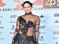 Rosalía, ausente en la gala, celebra eufórica (e incrédula) su Grammy en redes sociales