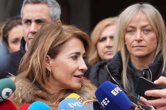 La ministra de Transportes, Raquel Sánchez, en su visita a Castro Urdiales