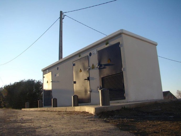 Endesa ha finalizado los trabajos de reforma de parte de la red eléctrica de media tensión en Almacelles (Lleida)