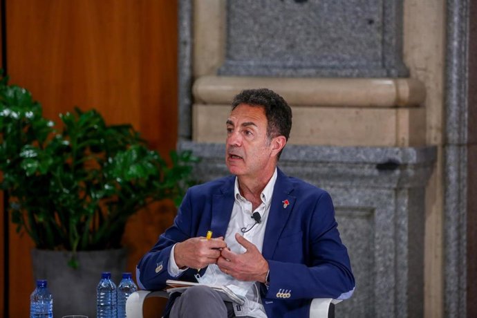 Archivo - El médico forente y exdelegado del Gobierno contra la Violencia de Género, Miguel Lorente