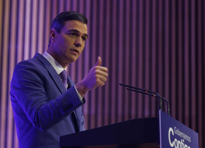 El presidente del Gobierno de España, Pedro Sánchez, durante el acto El futuro de la autonomía estratégica de la UE organizado por la Oficina Nacional de Prospectiva y Estrategia, en el Ministerio de Exteriores, a 6 de febrero de 2023, en Madrid (Espa