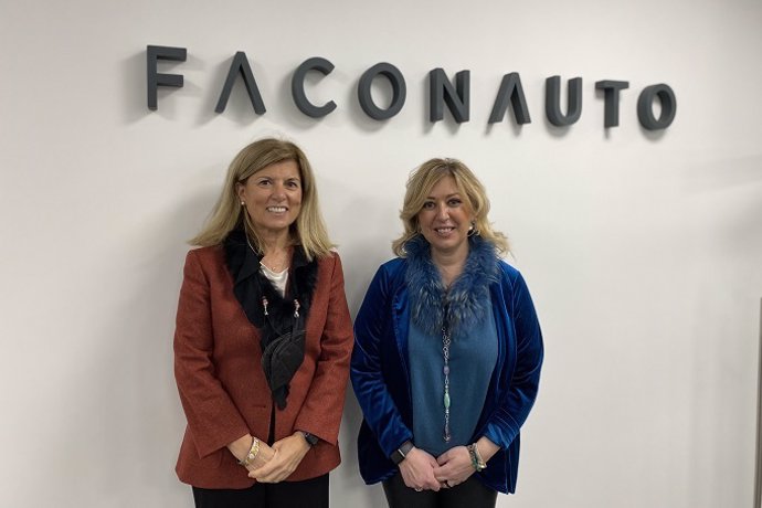 Archivo - Marta Blázquez, vicepresidenta ejecutiva de Faconauto y Pilar Fernández, presidenta de la división de vehículos industriales