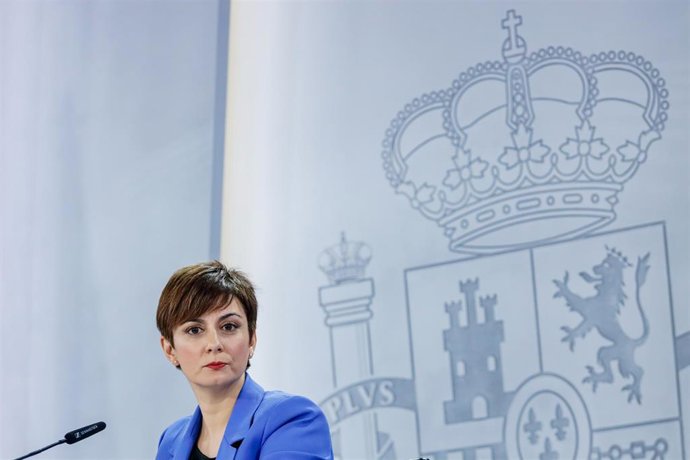 La ministra de Política Territorial y portavoz del Gobierno, Isabel Rodríguez, durante una rueda de prensa posterior al Consejo de Ministros, en el Palacio de la Moncloa, a 24 de enero de 2023, en Madrid (España).