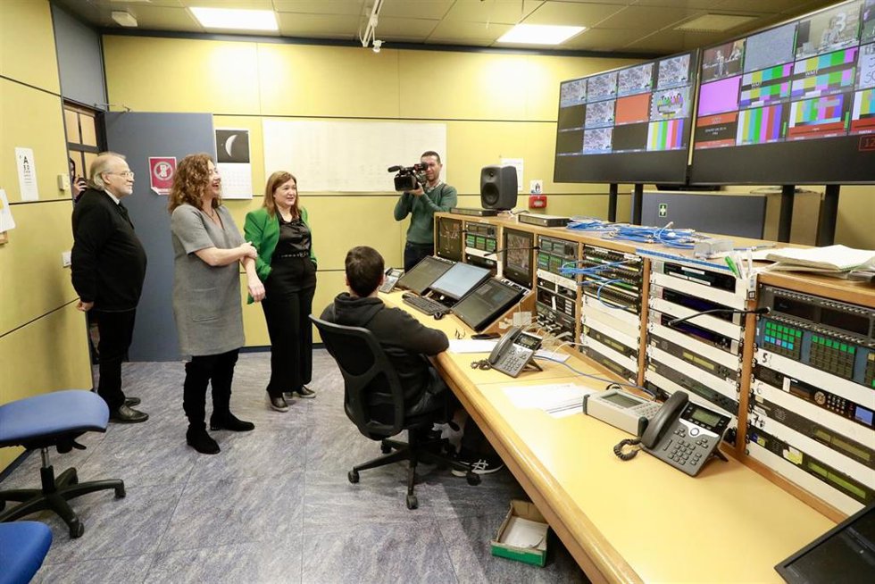 Manresa, Armengol y Garrido, en las instalaciones de IB3.