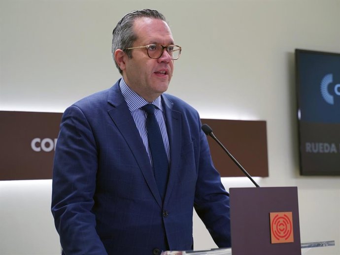 El diputado de Ciudadanos en las Cortes de Aragón, portavoz de Vertebración del Territorio, Movilidad y Vivienda, Carlos Ortas.