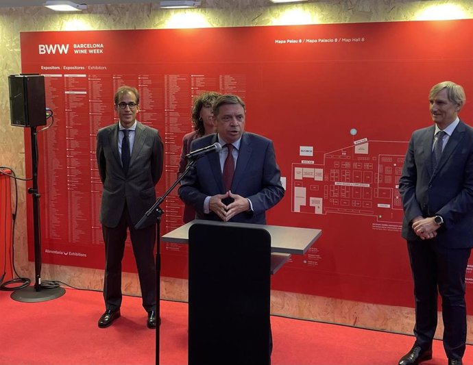 El ministro de Agricultura, Pesca y Alimentación, Luis Planas, en la Barcelona Wine Week (BWW)