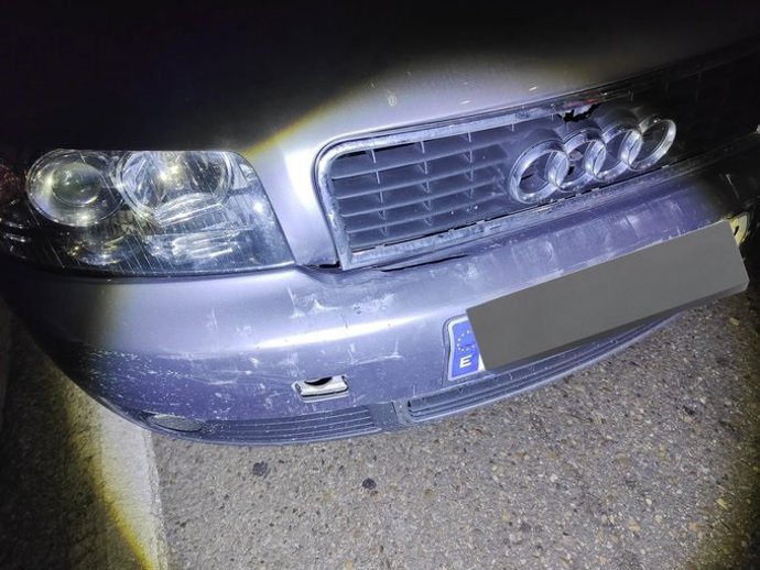 Imagen difundida por la Policía de Valladolid del vehículo siniestrado