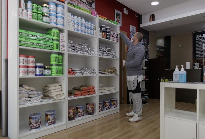 Archivo - Una tienda de suplementos dietéticos.