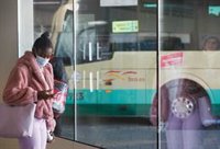 España dejará de ser el único país de Europa que obliga a usar mascarillas en transportes públicos