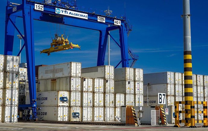 Foto Y Nota De Prensa: Andalucía, La Comunidad Que Más Aporta Al Crecimiento De Las Exportaciones Marítimas De España, Con 20.000 Millones Y Subida Del 28%