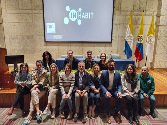 Los socios del proyecto europeo H2020 In-Habit, en su visita a Bogotá.