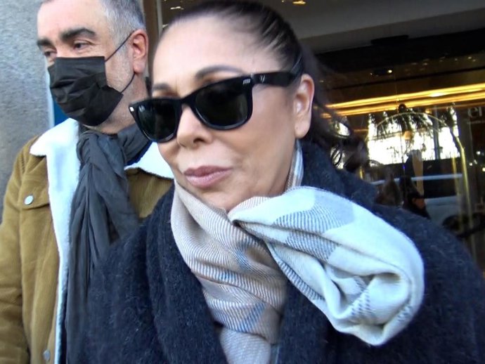 Isabel Pantoja con su hermano Agustín