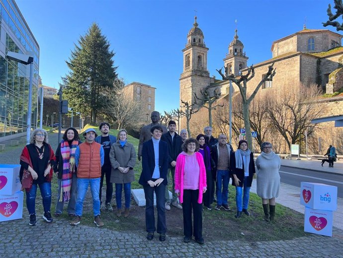 A portavoz nacional do BNG, Ana Pontón, presenta o primeiro tramo da lista que encabeza Goretti Sanmartín na capital compostelá para as eleccións do 28 de maio