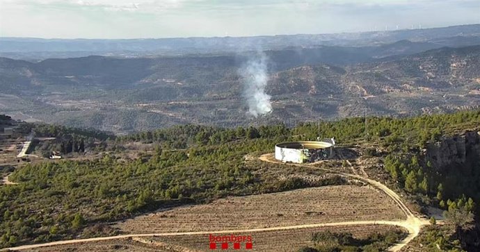 Imagen del fuego en Cabacés (Tarragona)
