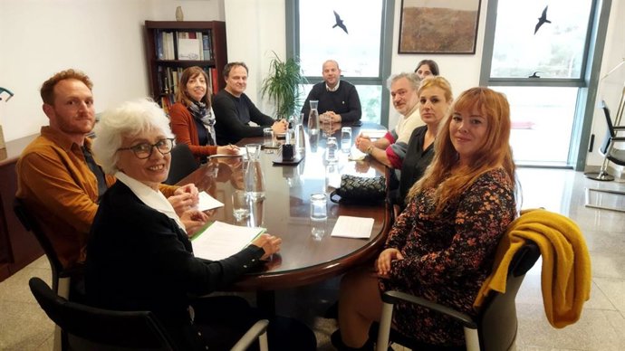 El conseller de Medio Ambiente y Territorio, Miquel Mir, después de la reunión representantes de la Asamblea Ciudadana del Clima.