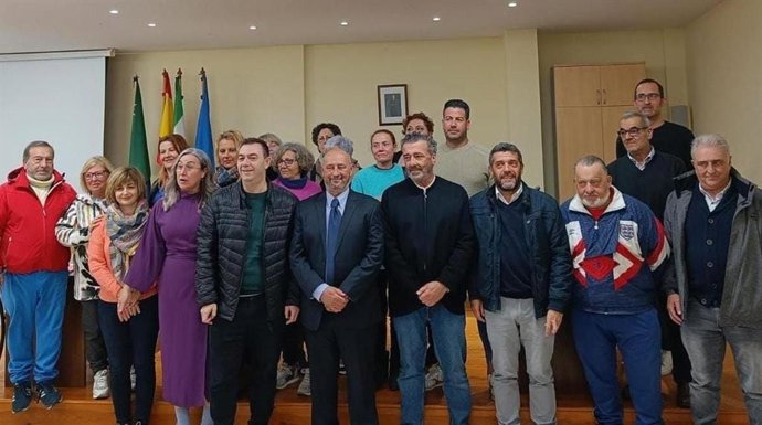 Acto con el candidato socialista a la Alcaldía de Torrenueva Costa, Víctor Sánchez
