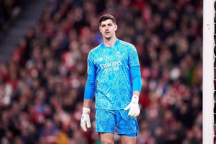 Thibaut Courtois of Real Madrid CF looks on during the La Liga Santander match between Athletic Club and Real Madrid CF at San Mames  on January 22, 2023, in Bilbao, Spain.