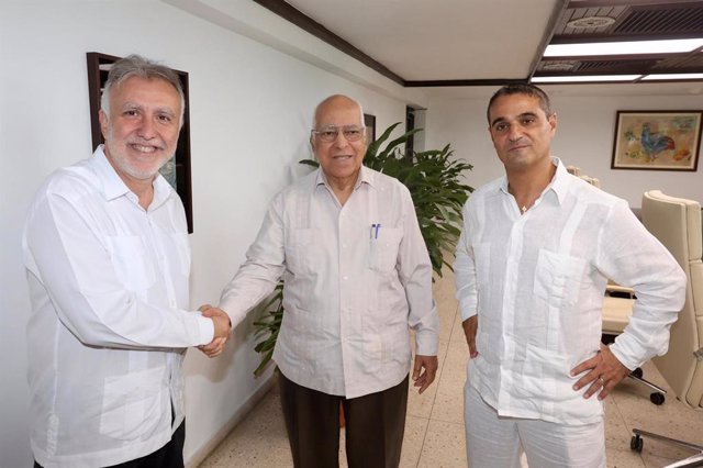 El presidente de Canarias, Ángel Víctor Torres, y el viceprimer ministro del Gobierno de Cuba, Ricardo Cabrisas