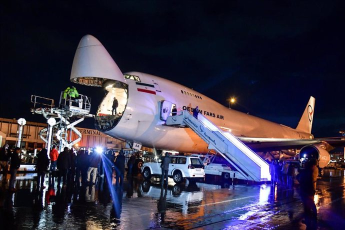 Un avión iraní llega a la capital de Siria, Damasco, con ayuda humanitaria para las víctimas de los terremotos en Turquía