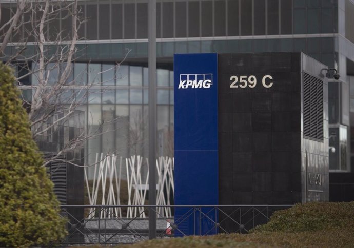 Archivo - Sede de la Fundación KPMG en España, situada en la Torre de Cristal, en Madrid (España)