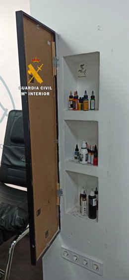 Denunciado un establecimiento de tatuajes en Rincón de la Victoria por infracciones a la normativa sobre aplicación de técnicas de tatuaje y perforación cutánea