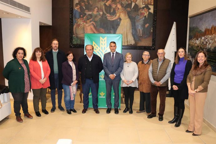 Caja Rural de Extremadura se reúne con cuatro entidades sociales