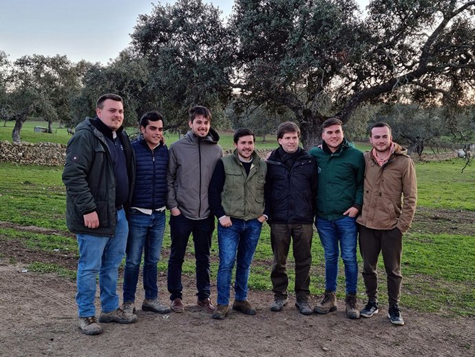 Los alumnos de la UCAV visitan empresas de Pozoblanco (Córdoba) en el marco de la asignatura 'Producción de materias primas animales'.