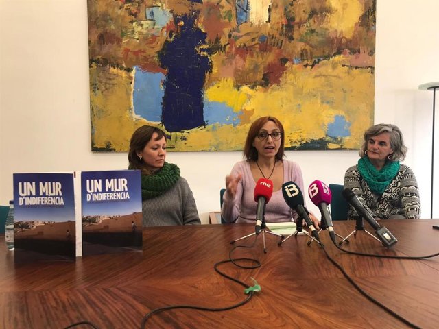 La doctora Honoris Causa y representante del Colectivo Ca-Minando Fronteras, Helena Maleno, durante la presentación del informe 'Muro de Indiferencia. La ruta argelina del Mediterráneo Occidental'.