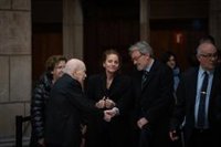 Colau, Mas, Pujol, Illa y Borràs asisten a la capilla ardiente de Josep Maria Espinàs