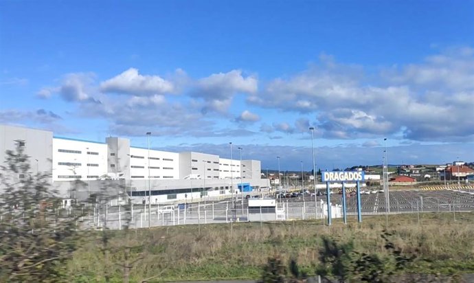 Archivo - Centro logístico de Amazon en Bobes