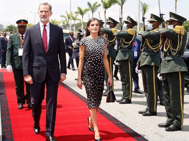 Los Reyes arrancan su visita de Estado a Angola